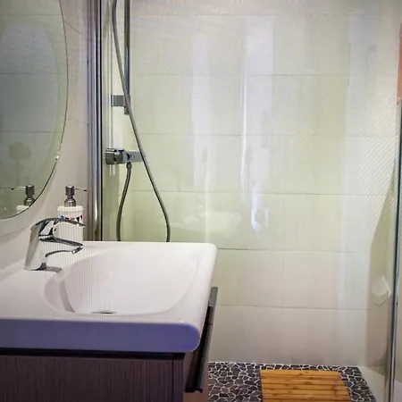 Apartment Avec Piscine Privee A 300m De La Plage *